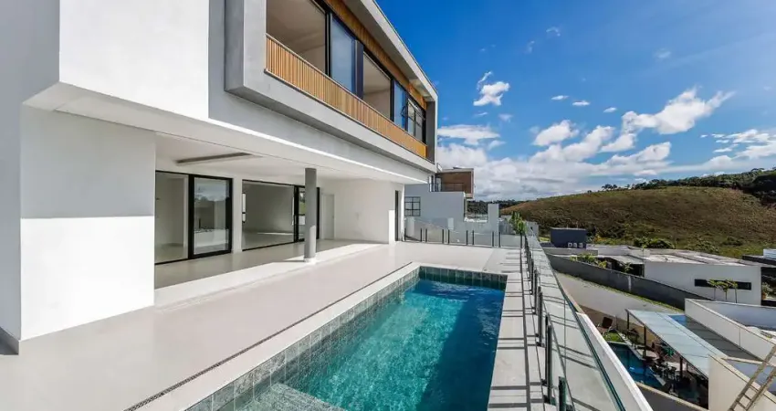 Casa em condomínio fechado com 4 quartos à venda na Rua Ibiá, 17, São Pedro, Juiz de Fora