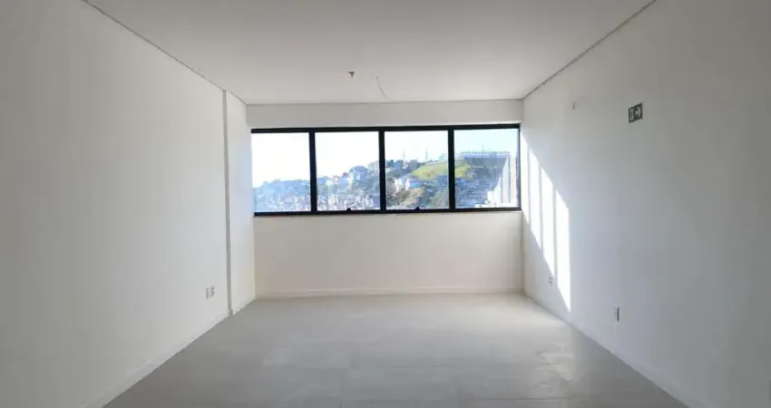 Sala comercial para alugar na Rua Leopoldo Schmidt, 200, Centro, Juiz de Fora