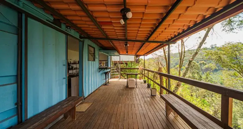 Casa em condomínio ecológico com projeto exclusivo em containers para venda