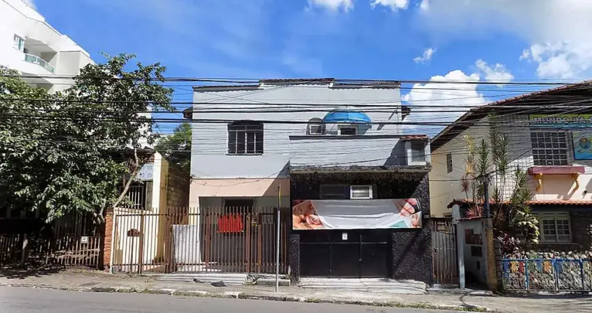 Oportunidade de investimento, para moradia ou construção para venda