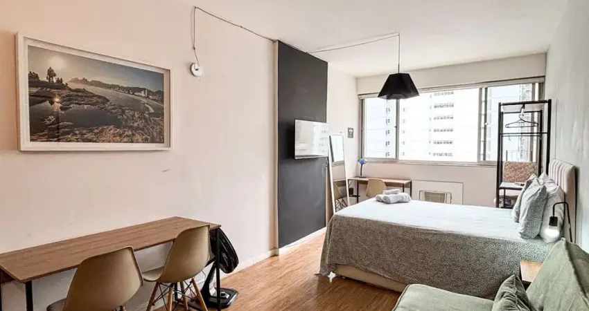 Studio mobiliado e pronto para morar ou investir no centro para venda