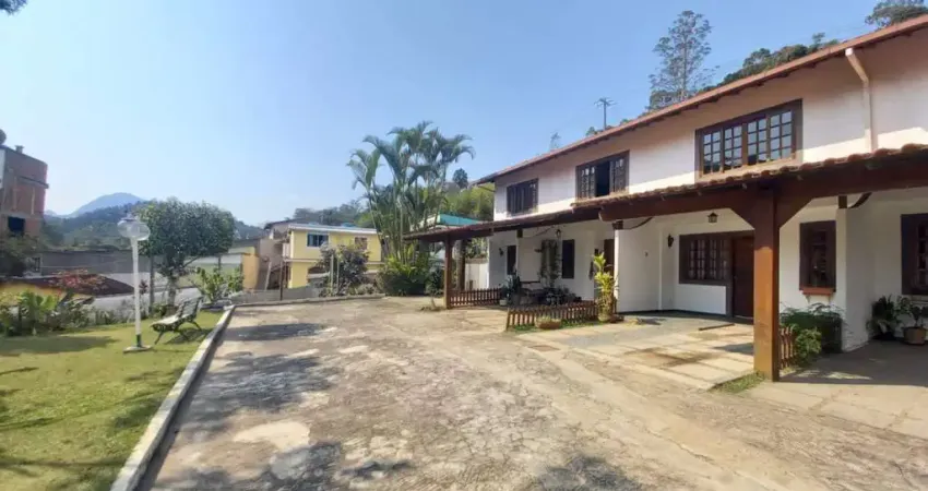 Casa em condomínio para locação em teresópolis, prata, 2 dormitórios, 2 banheiros, 1 vaga
