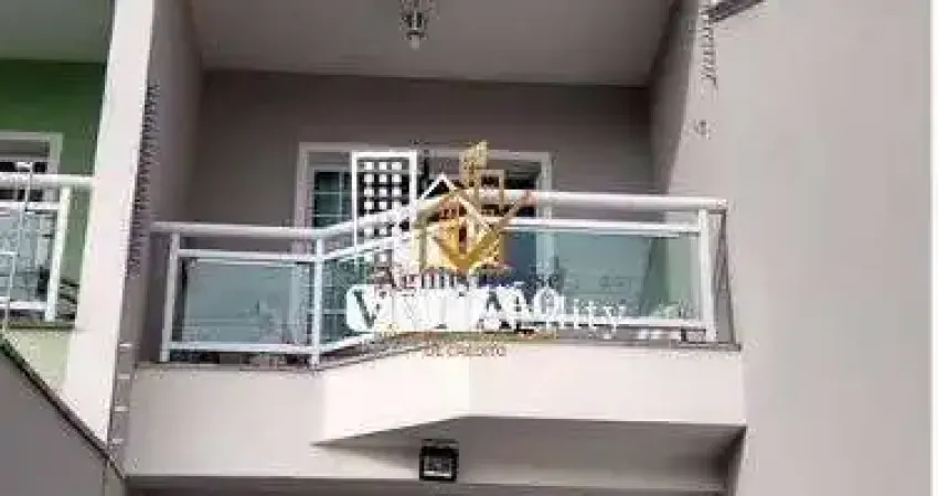 Sobrado com 3 quartos e 1 suite, 2 banheiros e 3 vagas à venda, por r$ 580.000