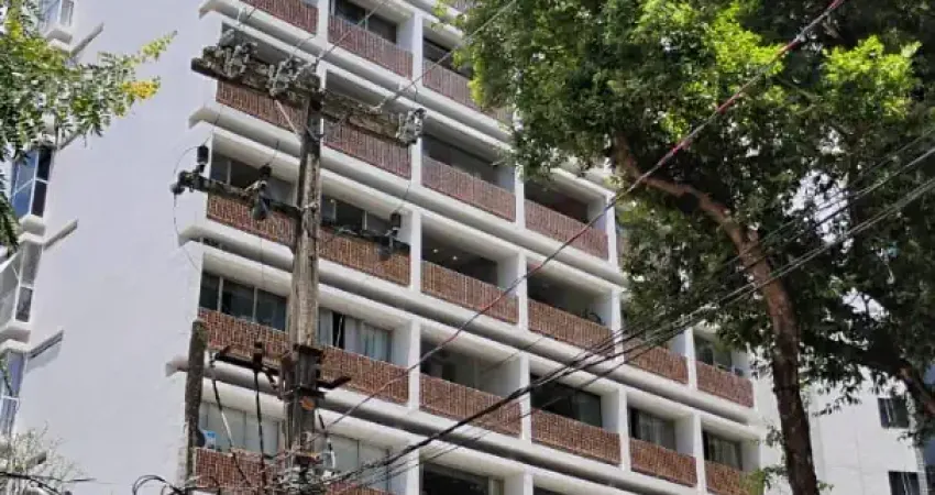 Excelente apartamento, no bairro do espinheiro. com três quartos sendo uma suíte.