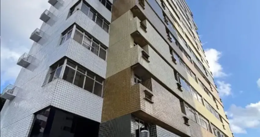 Excelente apartamento, no bairro do espinheiro. com três quartos sendo uma suíte.