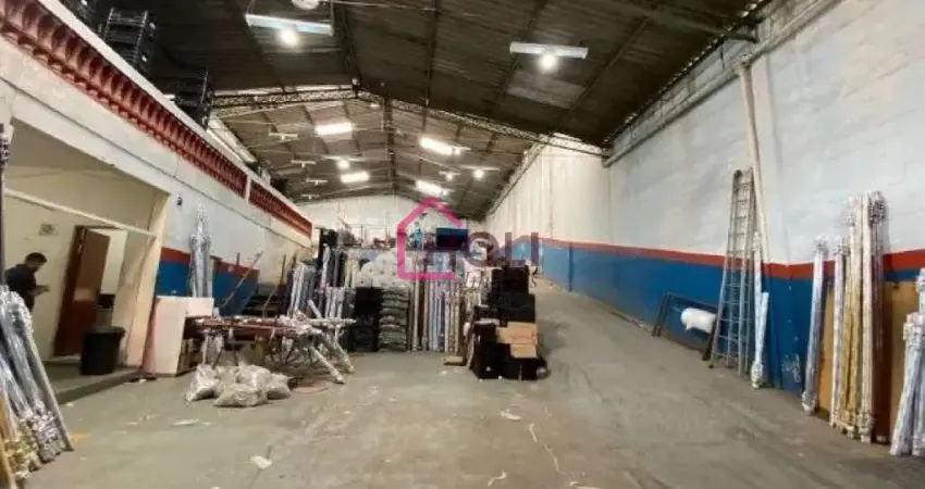 Galpão Comercial à Venda em São Paulo-SP na Vila Bancária com 1 Sala, 4 Banheiros, 6 Vagas de Garagem e 572m² de Área