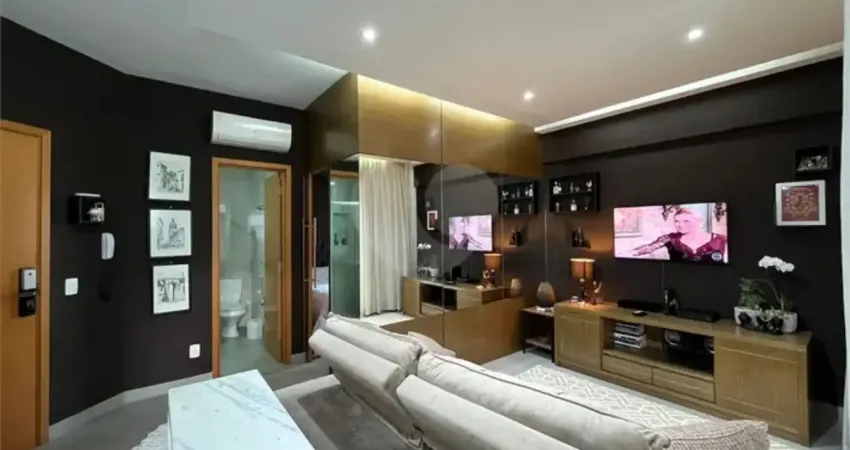 Apartamento a venda com 1 dormitório a poucos metros da praia do boqueirão