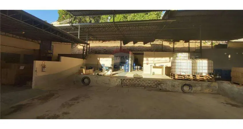 Alugo galpão -  600 m² - customize o seu espaço - carlos chagas - juiz de fora/mg