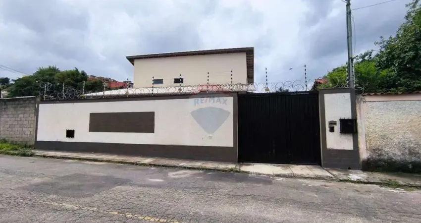 Casa com 3 quartos à venda na Rua Anhanguera, 205, Parque Guarua, Juiz de Fora