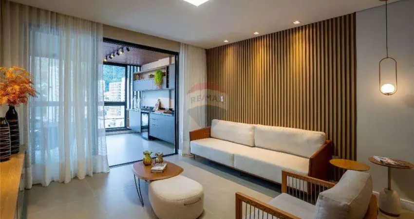 Cobertura duplex de 242m², 4 quartos, sendo 2 suítes e 3 vagas no bairro são mateus