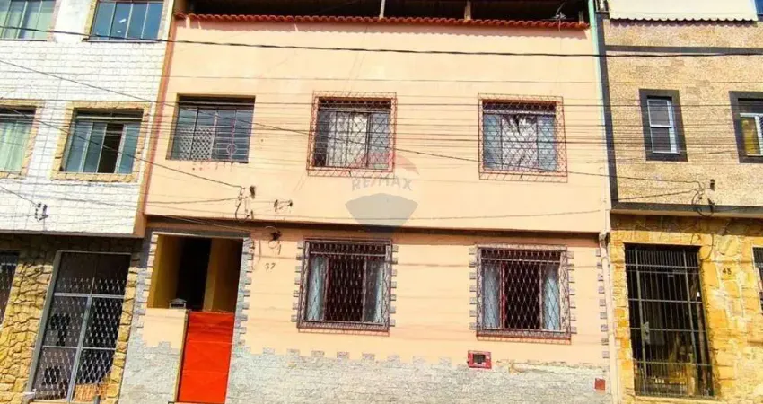 Casa com 3 quartos à venda no Costa Carvalho, Juiz de Fora