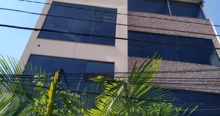 Prédio com 13 salas para alugar na Vila Santa Luzia, Taboão da Serra 