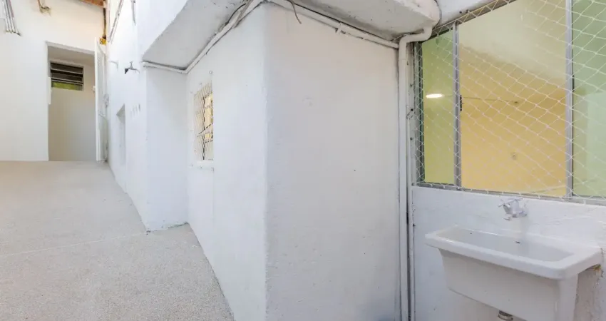 Casa com 2 quartos para alugar na Vila Morse, São Paulo
