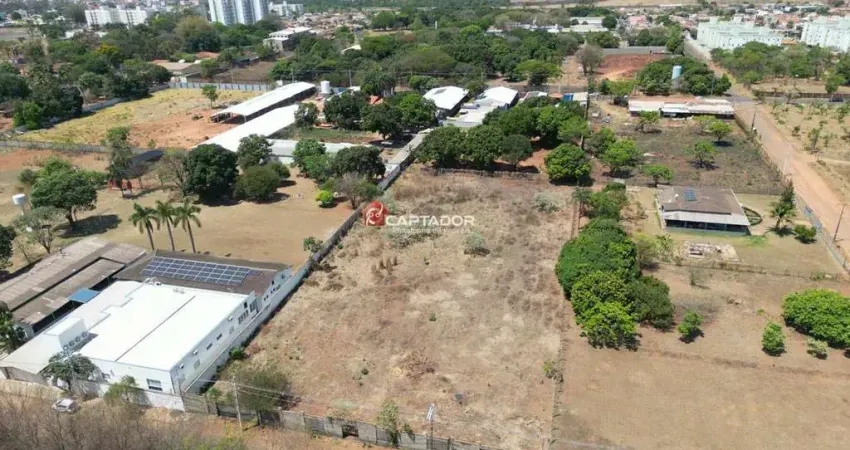 Terreno à venda na Rua Sibipiruna, 10, Panorama, Uberlândia