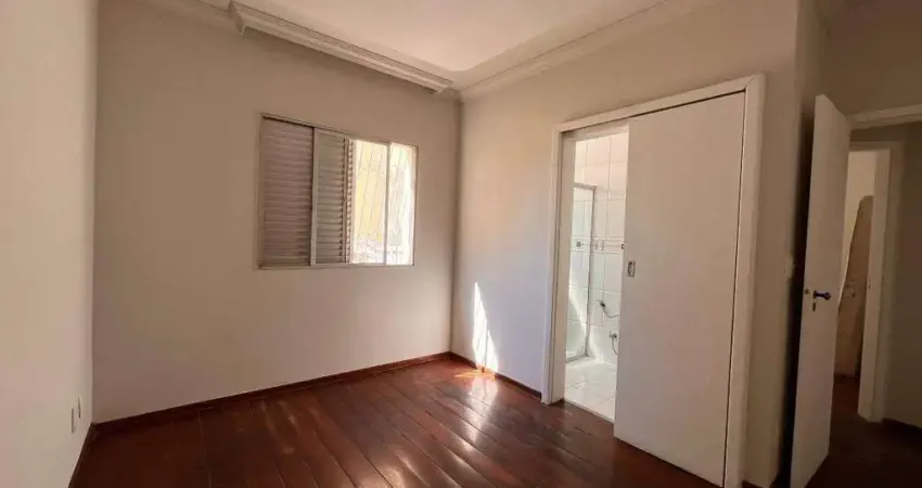 Oportunidade amplo apartamento com suíte e área privativa no prado