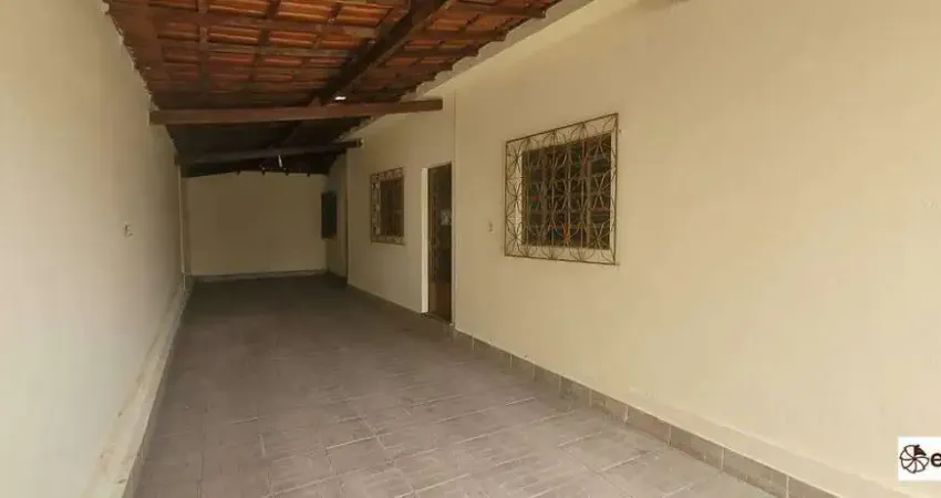 Casa com 4 quartos para alugar no Funcionários, Contagem 