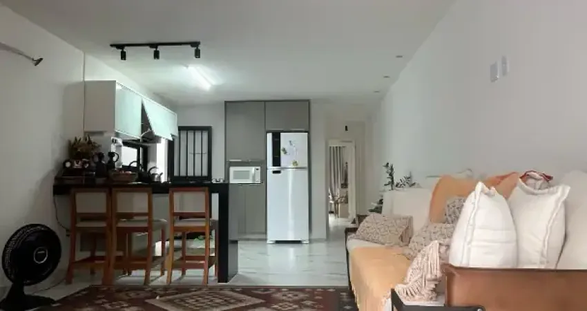 Maravilhosa casa  no recreio dos bandeirantes , próximo a praia da macumba e prainha  !!