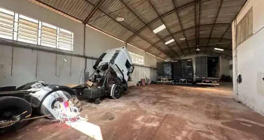 Galpão de 1.000m2 próximo da rodovia arthur bernardes - com0090wg