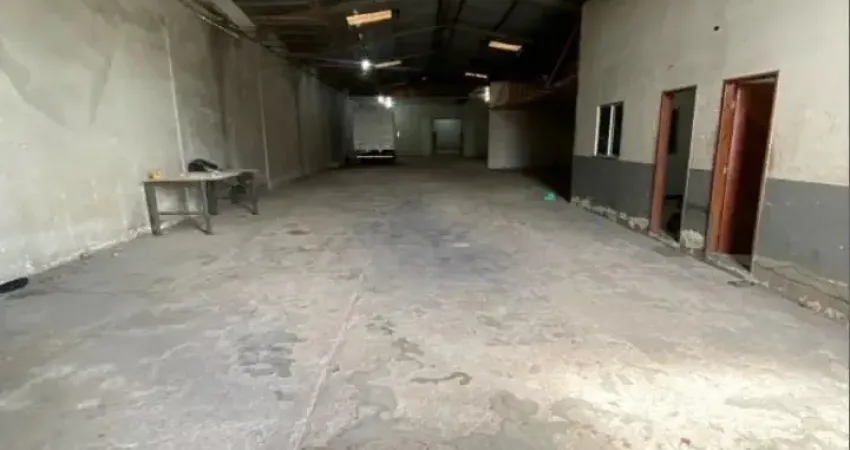 Galpão em ananindeua! 1.100 m² com 2 banheiros, 2 salas e 6 vagas