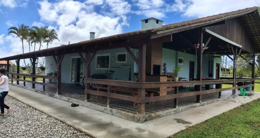 Chácara / sítio com 3 quartos à venda na Rua Monsenhor Gercino, 3429, Itaum, Joinville