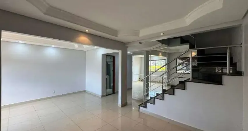 Casa em condomínio fechado com 4 quartos à venda na Avenida Doutor José Hermano, 30, Jardim Vitória, Goiânia