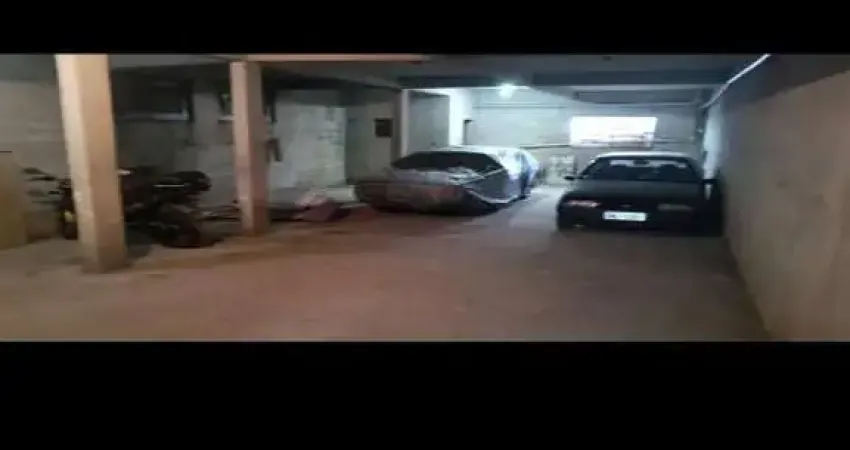 Prédio à venda no Jardim Roberto, Osasco 