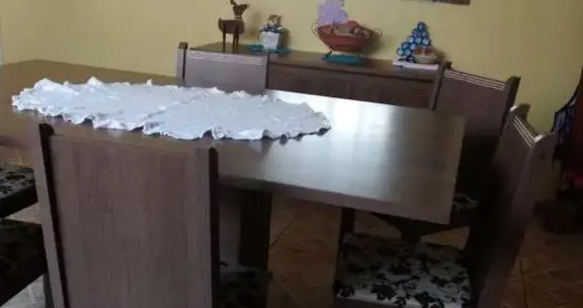 Casa com 2 quartos para alugar no Jardim Primeiro de Maio (Chácara Fazendinha), Osasco 