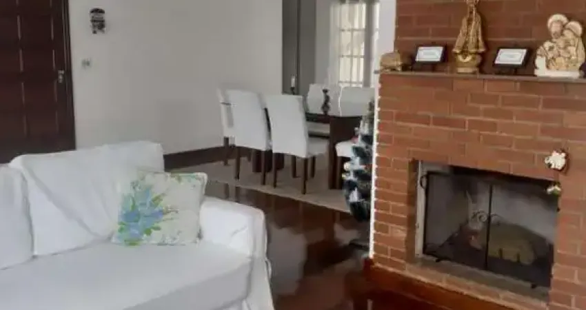 Casa com 4 quartos para alugar na Vila Appia Antica, Carapicuíba