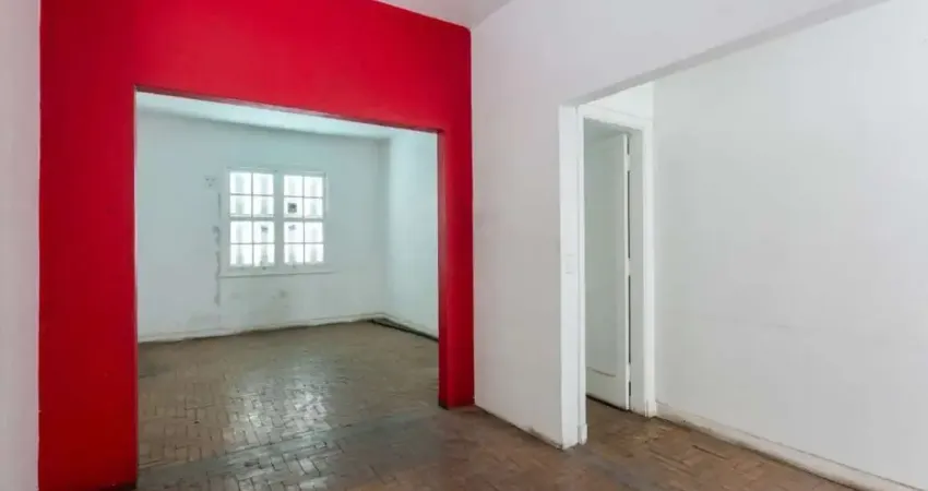 Casa comercial em pinheiros para locação , localizaão privilegiada.