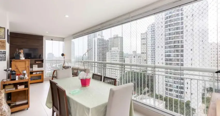 Apartamento à venda com 3 quartos sendo 3 suítes e 2 vagas de garagem, 135m²