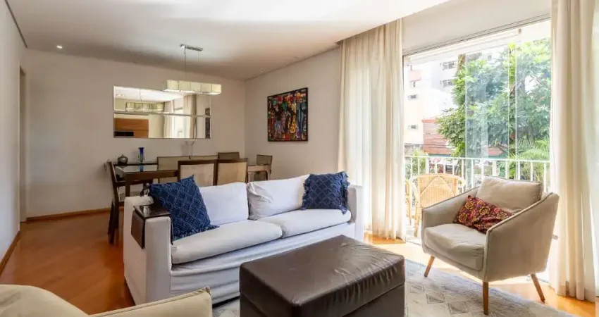 Apartamento à venda com 3 quartos sendo 1 suíte e 1 vaga de garagem.