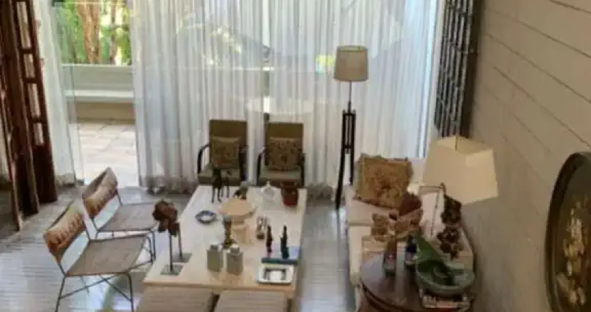 Casa a venda no campo belo 340m2 com 3 quartos e 3 suítes e 7 vagas de garagem