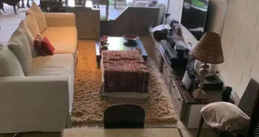 Casa a venda em campo belo com 340m²,  com 3 suítes, 5 banheiros, garagem p/ 3 carros, piscina, churrasqueira!