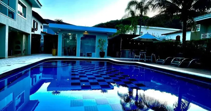 Casa à venda no condomínio grenville com 950m2, 5 suítes e 4 vagas