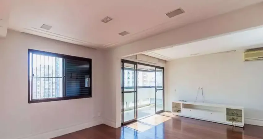 Apartamento a venda  em moema com 228m²,  com 3 suítes, 3 banheiros, 4 vagas de garagem.