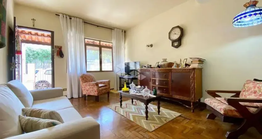 Casa com 2 quartos à venda na Rua Antônio Vieira de Medeiros, 86, Pinheiros, São Paulo