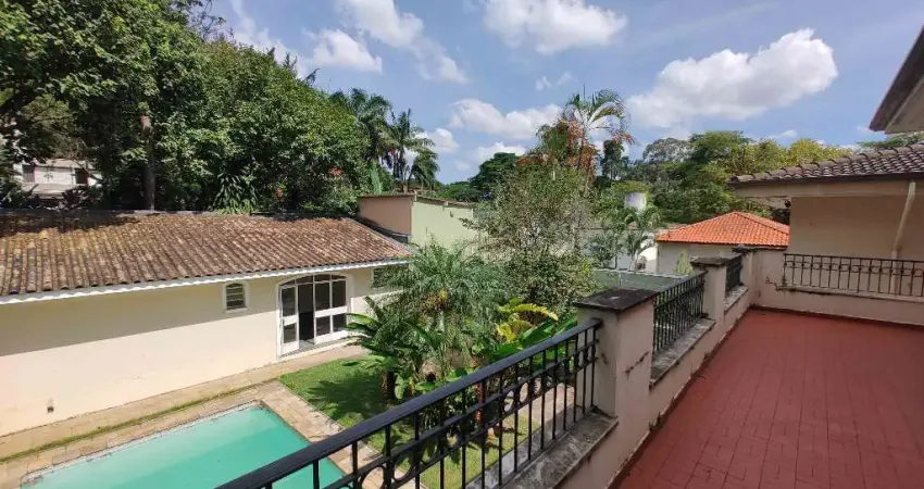 Sobrado espaçoso 4 quartos (2 suítes), 6 vagas, 482m2, brooklin velho