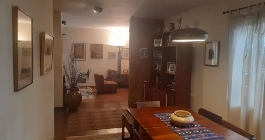 Sobrado á venda no brooklin com 3 quartos - sp - 1 suíte, 3 banheiros e 3 vagas de garagem