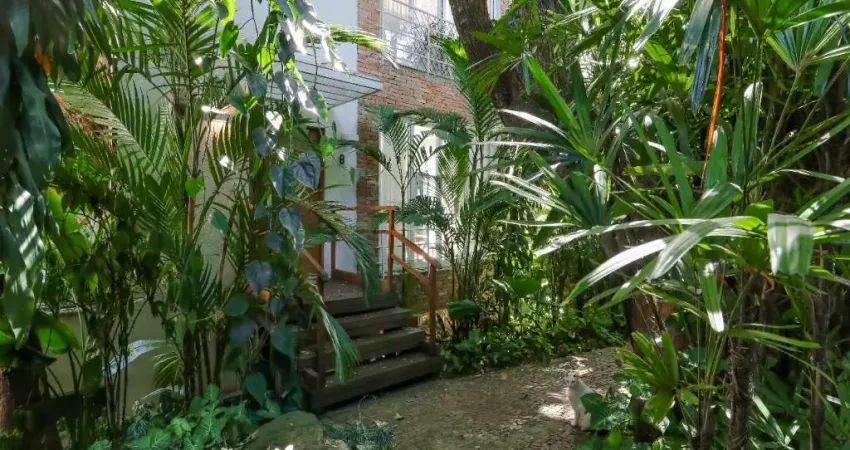 Casa em condomínio à venda em alto de pinheiros com 4 quartos (suítes)