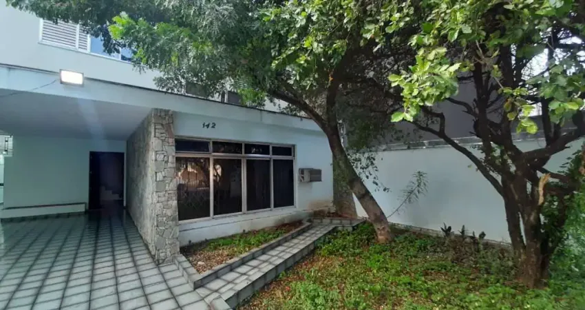 Sobrado à venda no campo belo, sp. - 8 dormitórios - casa na frente e nos fundos