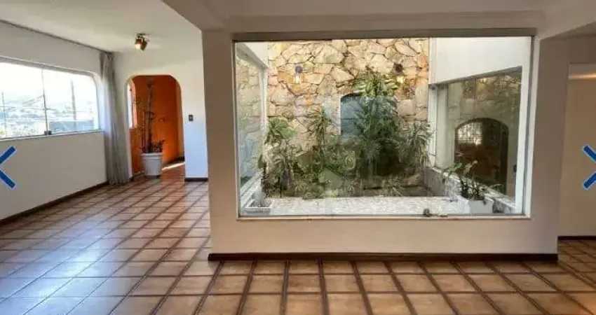 Sobrado à venda, brooklin paulista, com 327m², 04 dormitórios sendo 04 suítes, 03 vagas de garagem.