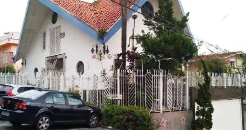 Sobrado brooklin 3 quartos, 4 vagas, piscina, rua fechada com guarita,  297 m²