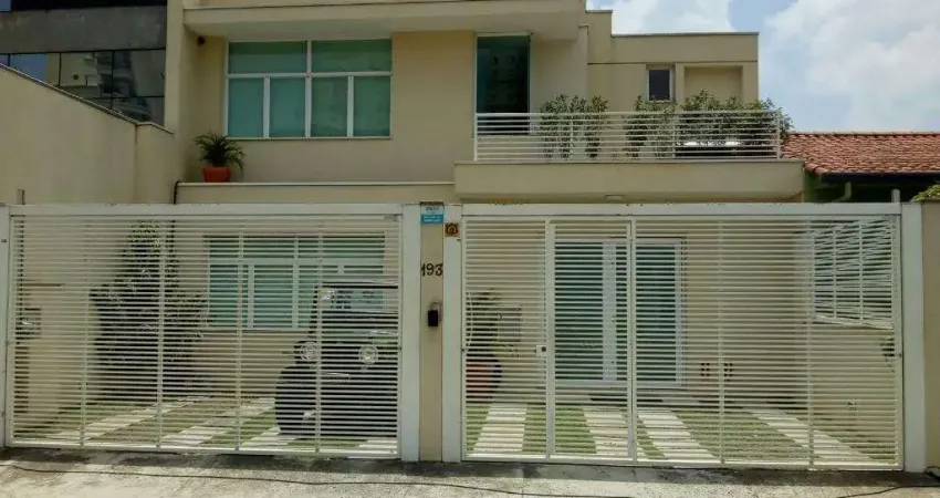 Sobrado comercial à venda no itaim 212 metros localização privilegiada