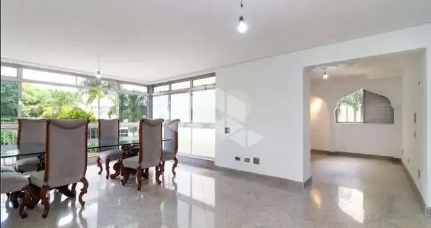 Apartamento à venda no paraíso com 3 quartos sendo 1 suíte e 2 vagas de garagem!