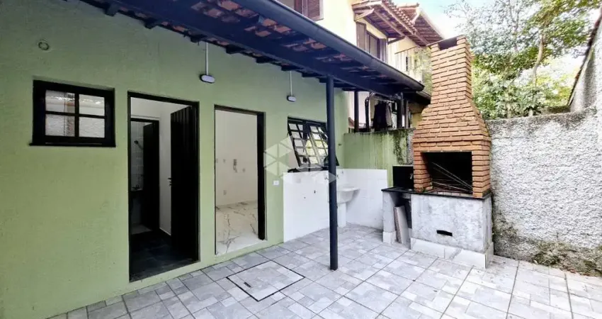 Casa no condomínio the village residence para venda com 3 quartos, sendo 1 suíte, 143m²