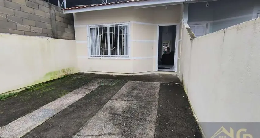 Casa com 2 dormitórios no loteamento ciniro martins em são josé - sc