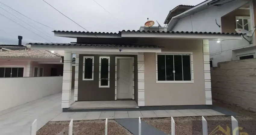 Casa sozinha no terreno, 3 dormitórios no bairro são sebastião - palhoça
