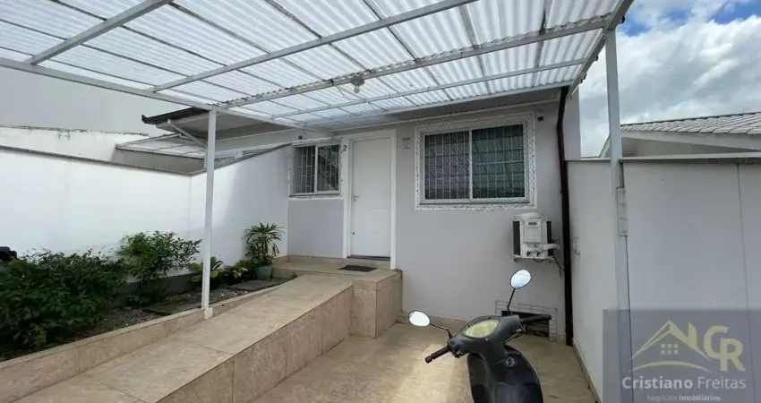 Casa de 2 dormitórios no loteamento jardins, bairro bela vista na palhoça.