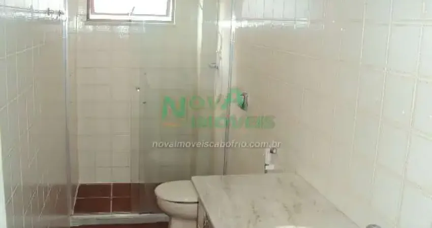 R$550.000,00 - apartamento na quadra da praia do forte à venda,passagem - cabo frio - rj