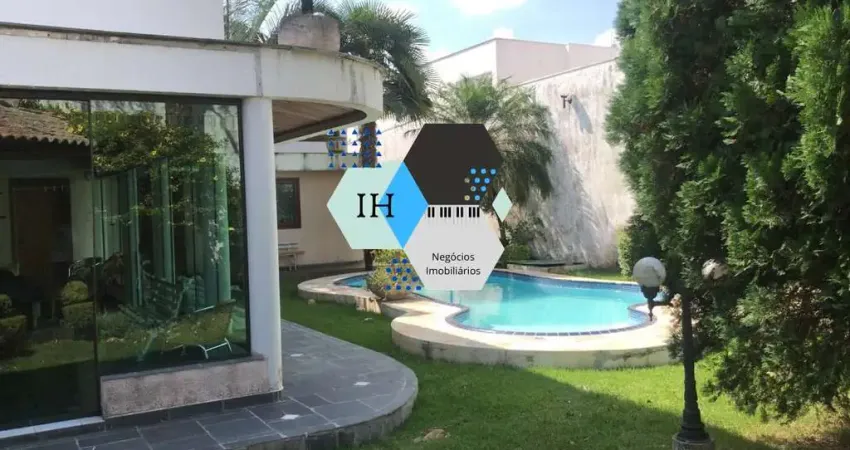 Residência de alto padrão em interlagos com 03 suítes com closet